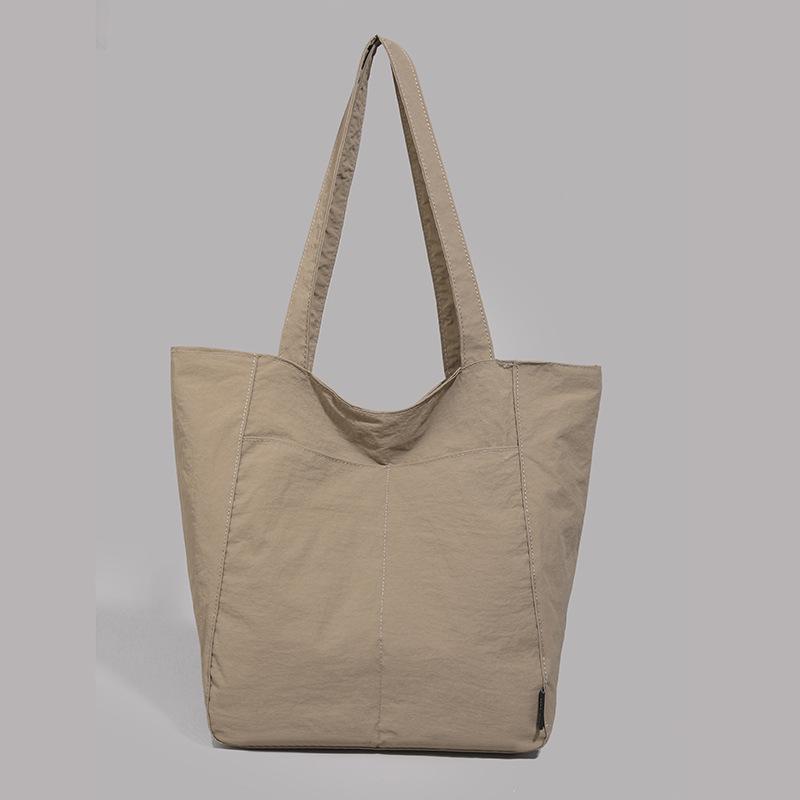 Японская водонепроницаемая нейлоновая повседневная наплечная тканевая сумка женская нишевая дизайнерская холщовая сумка большой вместимости для поездок на работу хаки
Японская водонепроницаемая нейлоновая повседневная наплечная тканевая сумка женская нишевая дизайнерская холщовая сумка большой вместимости для поездок на работу хаки