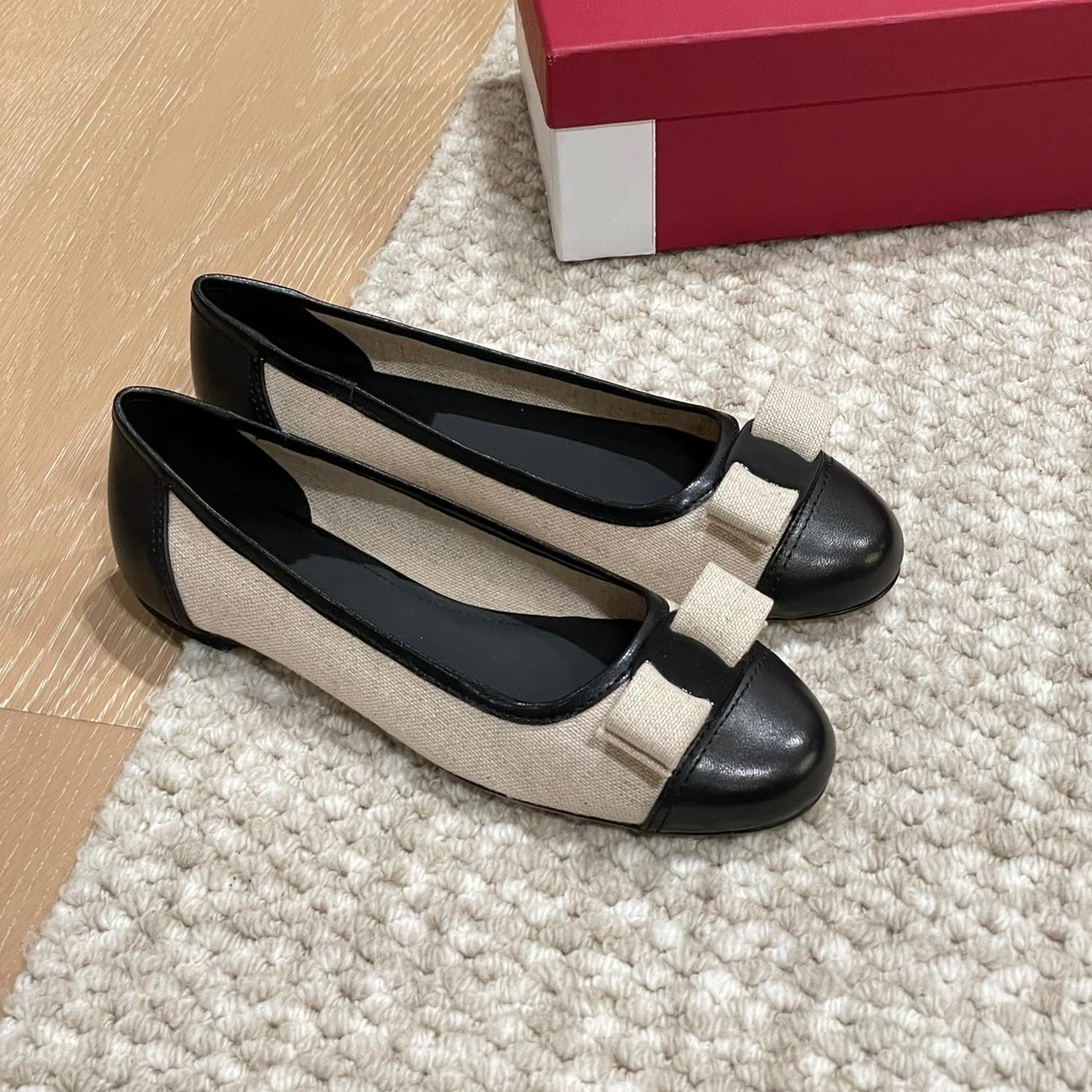 Classic Real Leather Shallow Mouth Single Shoes Willow Fashion Females Mary Janes Butterfly-Knot Decora Ballet Dance Shoes 40
Classic Real Leather Shallow Mouth Single Shoes Willow Fashion Females Mary Janes Butterfly-Knot Decora Ballet Dance Shoes 40
