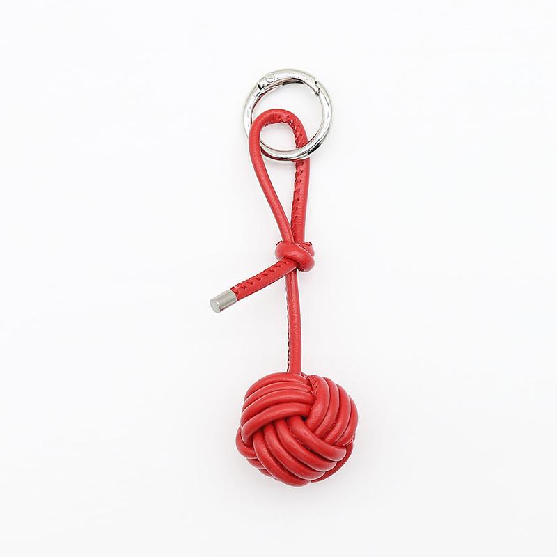 New Spherical Bag Pendant Exquisite Pu Woven Cherry Keychain Pendant Stylish Simple Hand-woven Versatile Gift Pendant For Couple
New Spherical Bag Pendant Exquisite Pu Woven Cherry Keychain Pendant Stylish Simple Hand-woven Versatile Gift Pendant For Couple