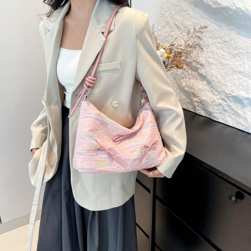 Women s bag shoulder bag 2024 autumn new armpit bag casual versatile embroidered cloth bag large-capacity commuter bag білий
Women s bag shoulder bag 2024 autumn new armpit bag casual versatile embroidered cloth bag large-capacity commuter bag білий