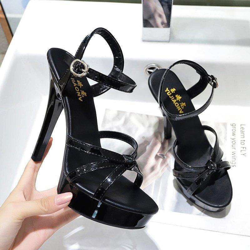 Fashion Brand High Heels Platform Women Shoes Roman Sandals 2025 Big Size Summer New Ankle Buckle Strap Open Toe Leather 40 чорний
Fashion Brand High Heels Platform Women Shoes Roman Sandals 2025 Big Size Summer New Ankle Buckle Strap Open Toe Leather 40 чорний
