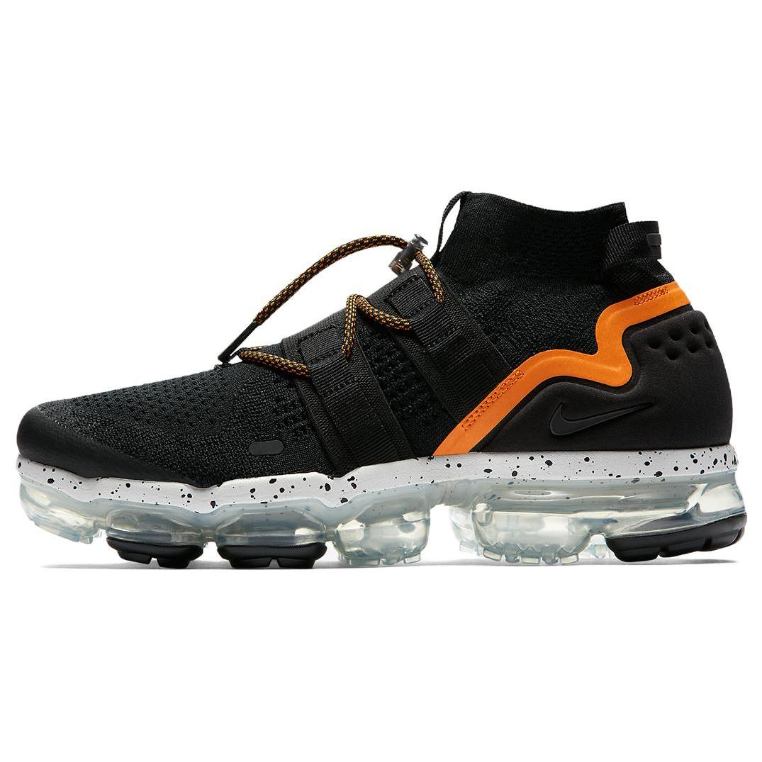 new Nike Air VaporMax Utility Black Orange Peel 37.5
new Nike Air VaporMax Utility Black Orange Peel 37.5