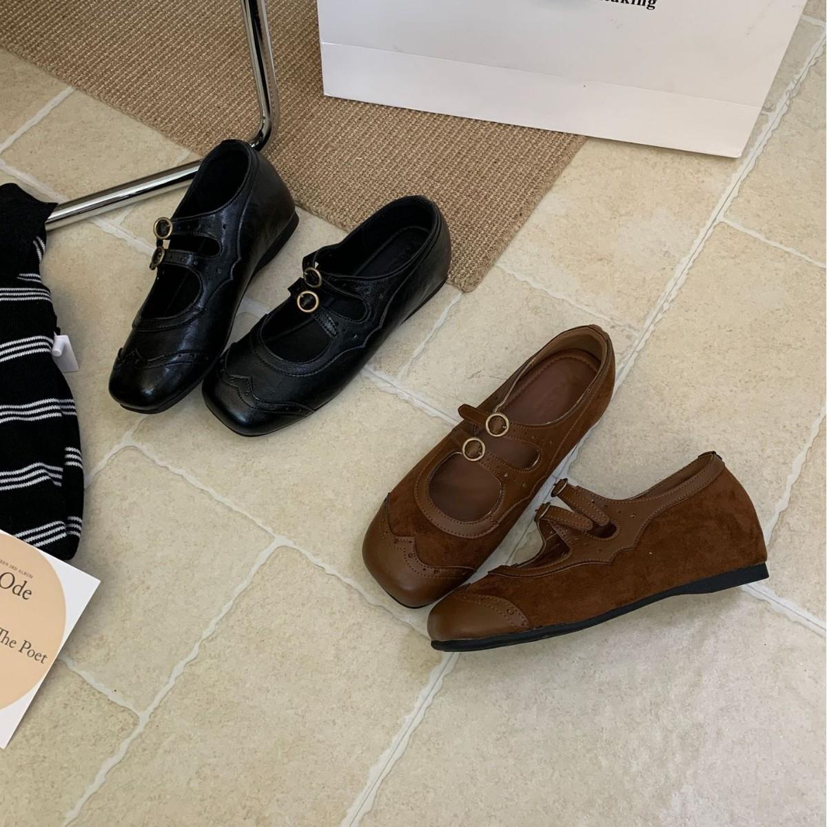 2025 winter new round head carved suede one-word with inner slope heel shallow mouth versatile commuter work women s shoes 39
2025 winter new round head carved suede one-word with inner slope heel shallow mouth versatile commuter work women s shoes 39