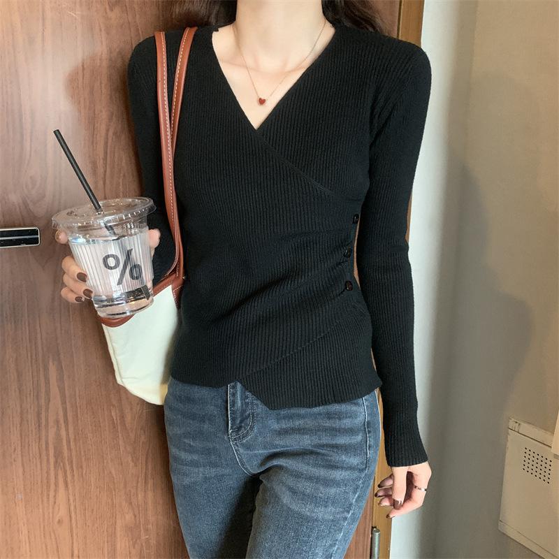 Autumn new V-neck slim-fit irregular knitted sweater women s short sweet inner one size fits all чорний
Autumn new V-neck slim-fit irregular knitted sweater women s short sweet inner one size fits all чорний
