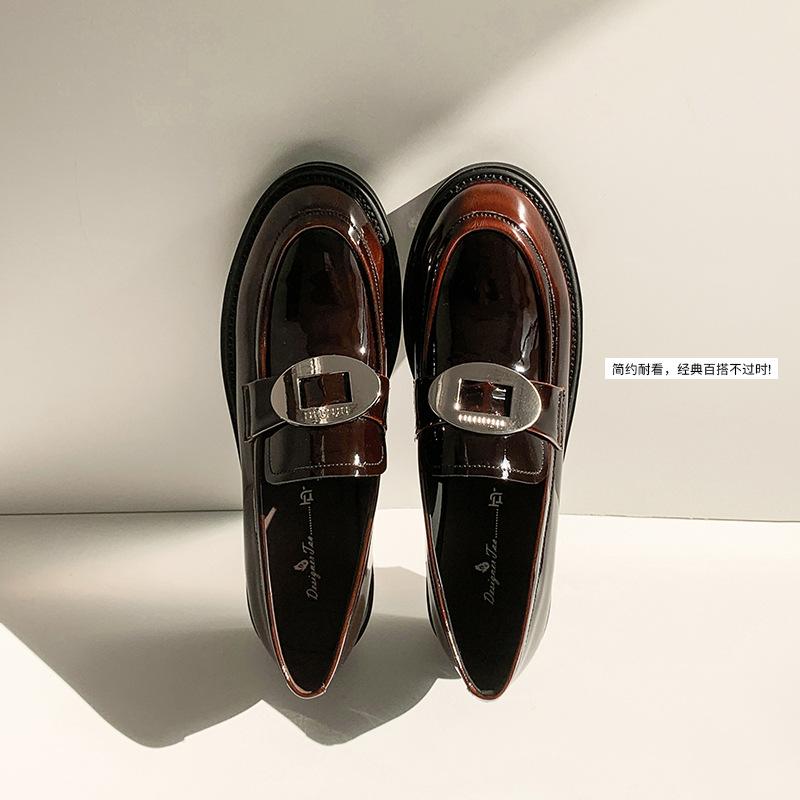 Туфли Мэри Джейн на высокой платформе в британском стиле, из маленькой кожи, женские, весенне-осенние, универсальные, маленькие туфли JK, японские женские кожаные туфли 39 бордовый
Туфли Мэри Джейн на высокой платформе в британском стиле, из маленькой кожи, женские, весенне-осенние, универсальные, маленькие туфли JK, японские женские кожаные туфли 39 бордовый