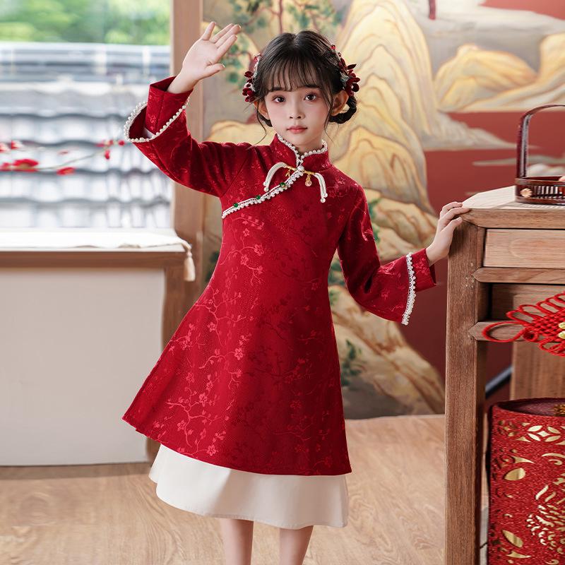 Girls Red Thickened Cheongsam - Winter New Year Dress for Big Children 2026 140cm
Girls Red Thickened Cheongsam - Winter New Year Dress for Big Children 2026 140cm