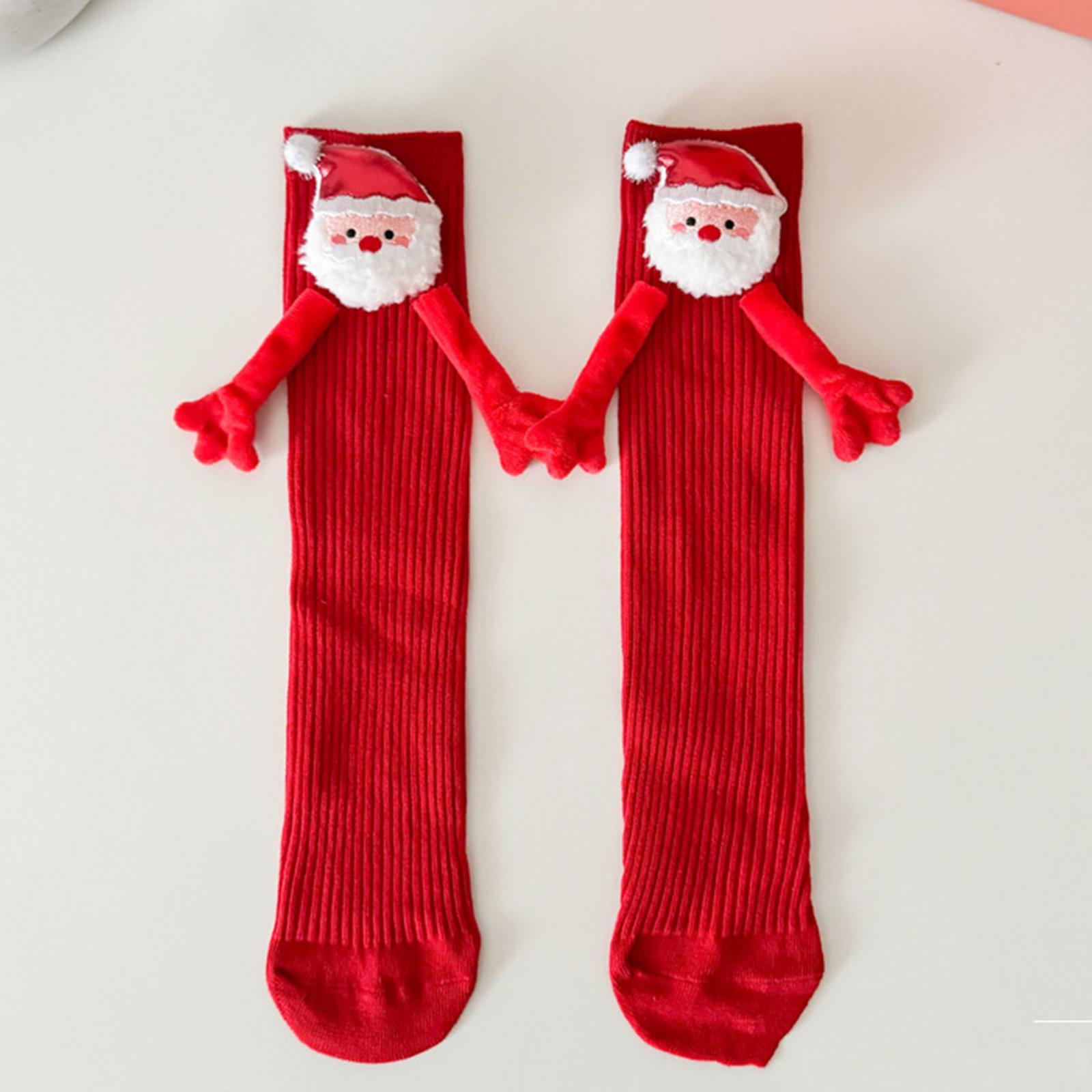 Детские рождественские носки Милые носки средней длины с мультяшными куклами, держащимися за руки на магните One Size красный
Детские рождественские носки Милые носки средней длины с мультяшными куклами, держащимися за руки на магните One Size красный