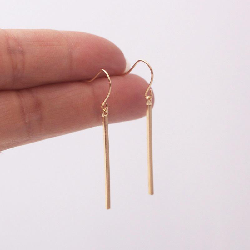 Gold Color Metal Women Hook Earrings Copper Color Dangle Earrings Female Small Earrings brincos oorbellen Simple Ear Zircon
Gold Color Metal Women Hook Earrings Copper Color Dangle Earrings Female Small Earrings brincos oorbellen Simple Ear Zircon