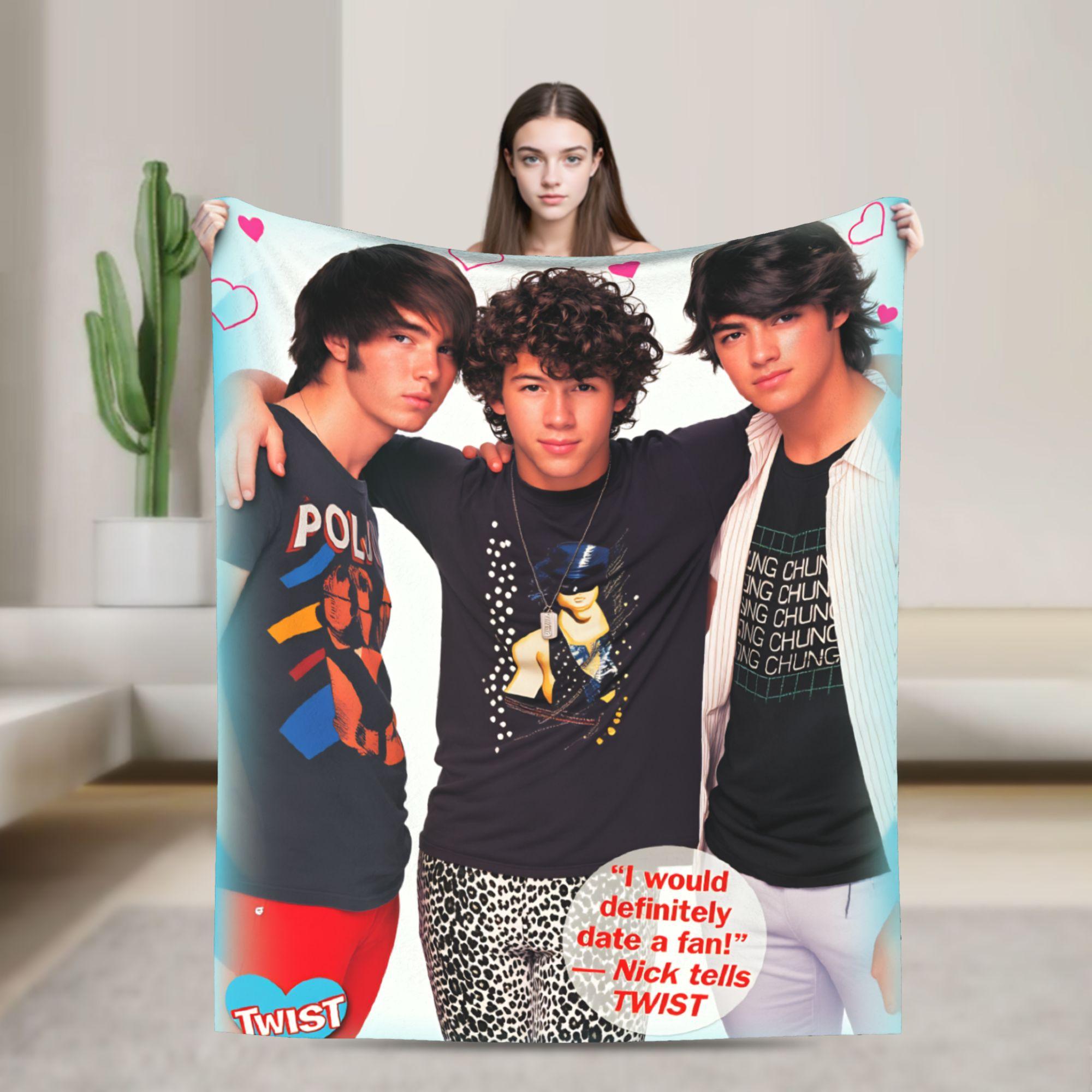 Warm Soft BlanketsBoy Girl Airplane Travel Kevin Jonas Throw Blanket J-Jonas Brothers Flannel Bedspread For Sofa Bed Cover 75x90cm
Warm Soft BlanketsBoy Girl Airplane Travel Kevin Jonas Throw Blanket J-Jonas Brothers Flannel Bedspread For Sofa Bed Cover 75x90cm