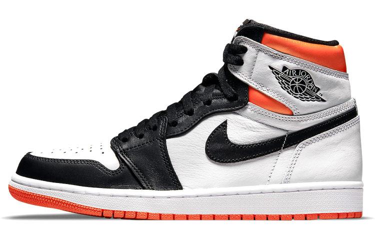 Jordan 1 Retro High Electro Orange 555088-180 35.5
Jordan 1 Retro High Electro Orange 555088-180 35.5