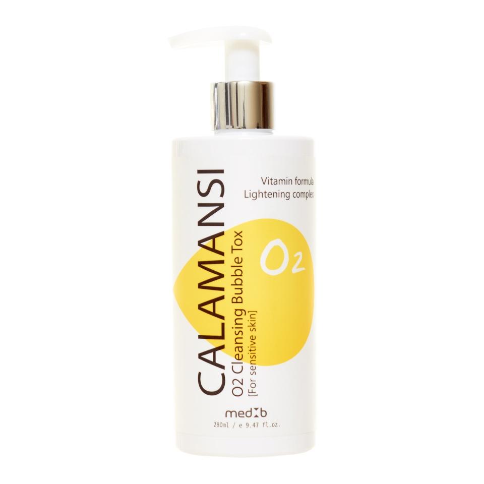 Кислородная пенка для умывания с экстрактом каламанси,MEDB Calamansi O2 Cleansing Bubble Tox,280мл
Кислородная пенка для умывания с экстрактом каламанси,MEDB Calamansi O2 Cleansing Bubble Tox,280мл