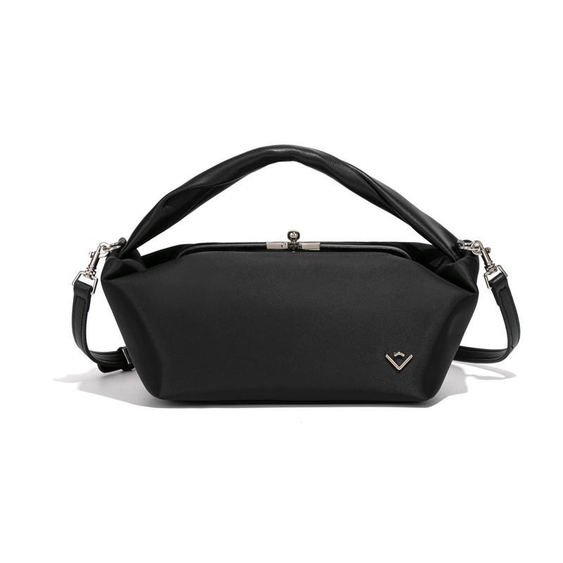 Fashionable Hand-carried Lunch Box Bag Female Niche Design Advanced Lock-carrying Shoulder Cross-body Pillow
Fashionable Hand-carried Lunch Box Bag Female Niche Design Advanced Lock-carrying Shoulder Cross-body Pillow