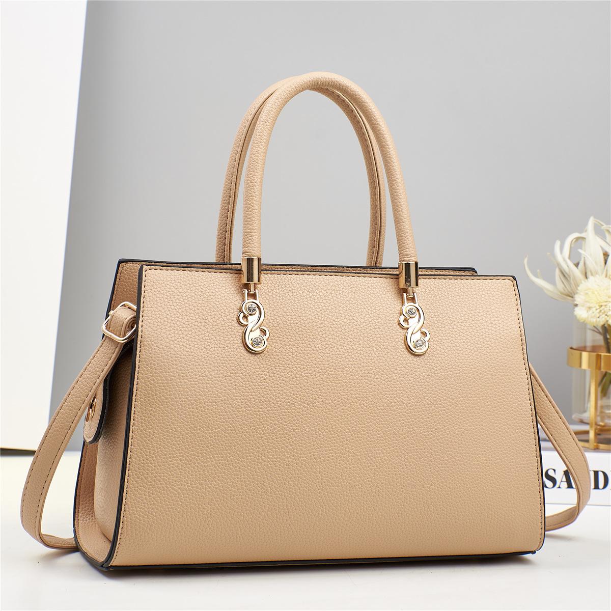 Новая сумка Macaron, многослойная, простая, для поездок на работу, модная, универсальная, женская сумка, повседневная, через плечо, сумка .
Новая сумка Macaron, многослойная, простая, для поездок на работу, модная, универсальная, женская сумка, повседневная, через плечо, сумка .