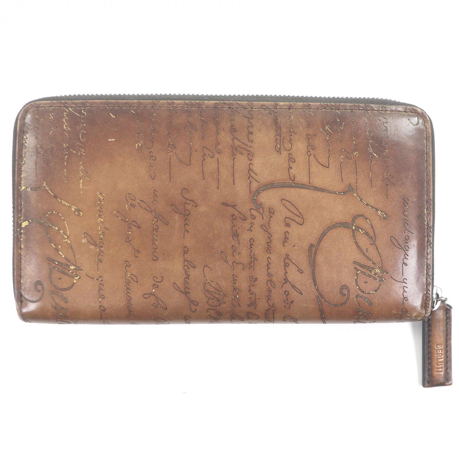 Great BERLUTI Purse Calligraphy Scritto Zip Around Brown Used
Great BERLUTI Purse Calligraphy Scritto Zip Around Brown Used