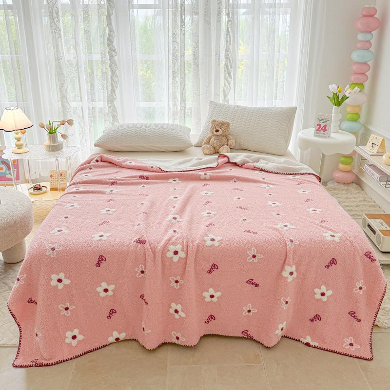 Flower Embroidered Lamb Wool Blanket Thin Office Nap Blankets For All Seasons Multi Functional And Versatile Shawl For Travel 90x90cm
Flower Embroidered Lamb Wool Blanket Thin Office Nap Blankets For All Seasons Multi Functional And Versatile Shawl For Travel 90x90cm
