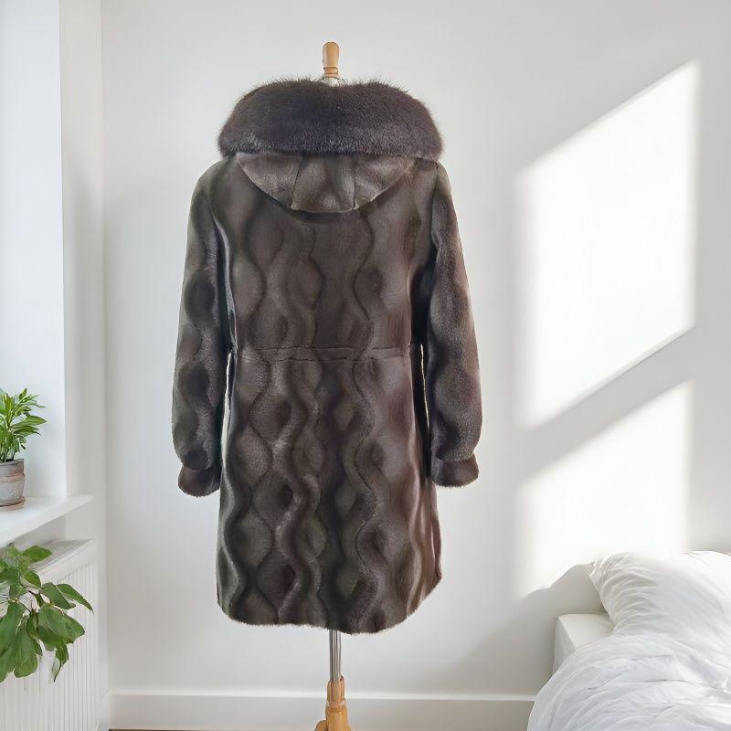 Women s Mid-Length Hooded Faux Mink Fur Coat - Wave Pattern Sable Design for Mother s Wear XL коричневий
Women s Mid-Length Hooded Faux Mink Fur Coat - Wave Pattern Sable Design for Mother s Wear XL коричневий