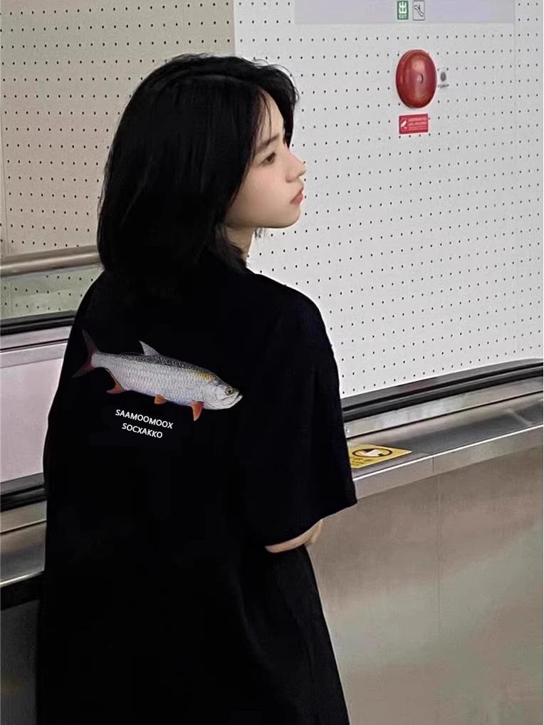 Women s Black Pure Cotton Short-Sleeve T-Shirt 2025 - Loose Fit, Straight Shoulder, American Style M бордовий
Women s Black Pure Cotton Short-Sleeve T-Shirt 2025 - Loose Fit, Straight Shoulder, American Style M бордовий