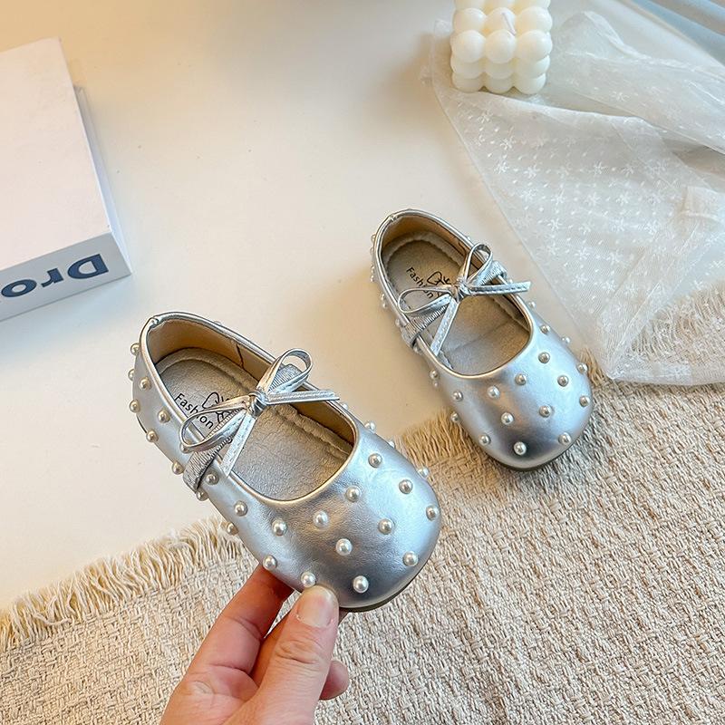 Girls red solid color leather shoes2026Spring and summer girls bowknot pearl princess shoes, performance shoes, loafers 21Inner Length13.1cm серебряный
Girls red solid color leather shoes2026Spring and summer girls bowknot pearl princess shoes, performance shoes, loafers 21Inner Length13.1cm серебряный