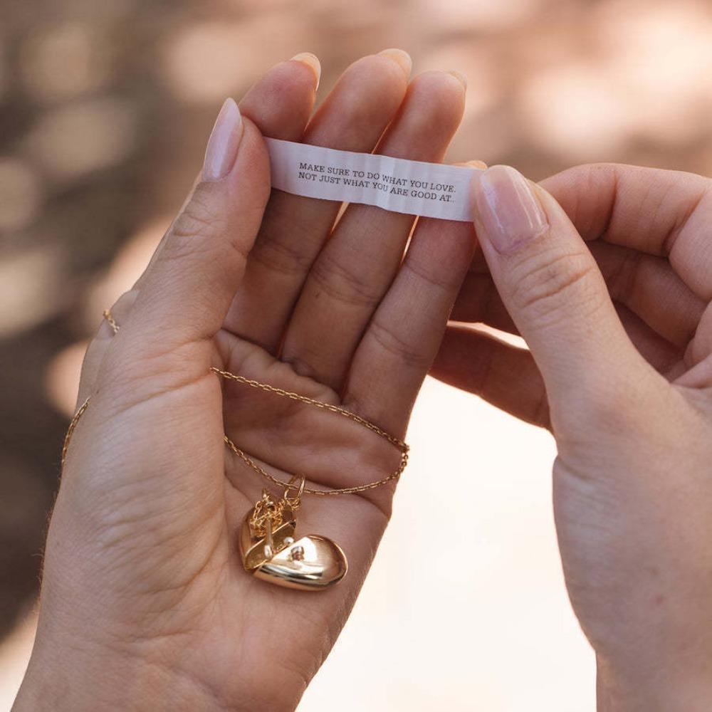 Jewelry Love Confession Necklace Clavicle Chain Valentine s Day Chain Choker Girls золотой
Jewelry Love Confession Necklace Clavicle Chain Valentine s Day Chain Choker Girls золотой
