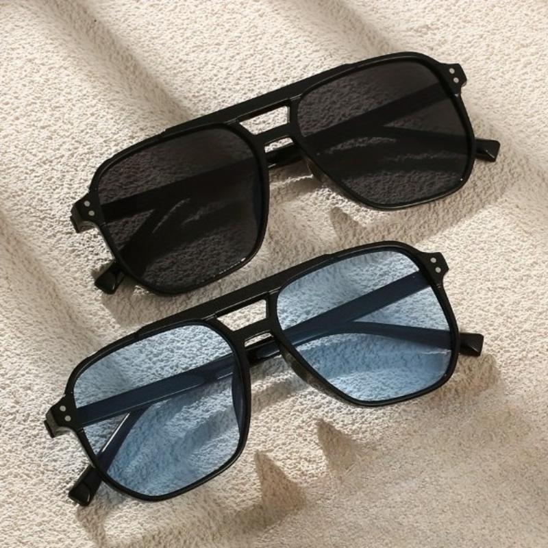 2 Pairs of Women s PC Geometric Pattern Double Beam Flat Top Classic Square Style Combination Fashionable Decorative Glasses
2 Pairs of Women s PC Geometric Pattern Double Beam Flat Top Classic Square Style Combination Fashionable Decorative Glasses