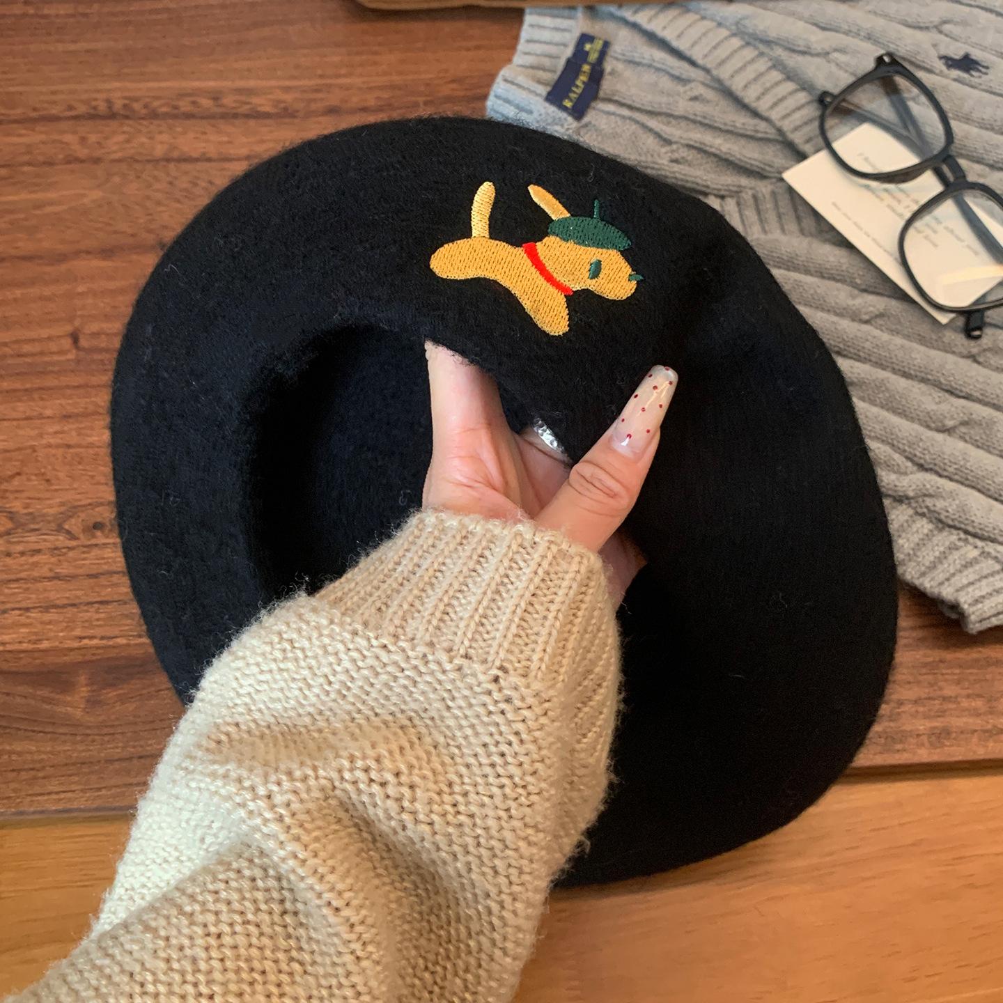 Japanese Cute Puppy Embroidered Woolen Beret Women s Autumn and Winter Warm Painter s Hat Showing Face Small All Match Beret Hat One size
Japanese Cute Puppy Embroidered Woolen Beret Women s Autumn and Winter Warm Painter s Hat Showing Face Small All Match Beret Hat One size