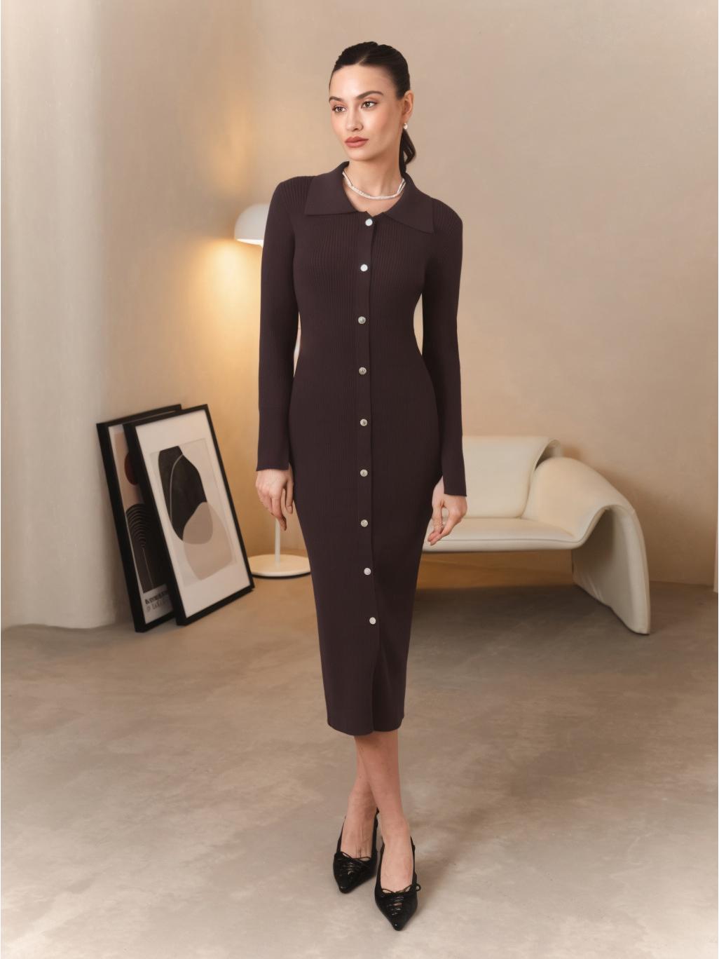 Однобортное вязаное миди платье-бодикон из шерсти для осени/зимы 2024 Large кофейный
Однобортное вязаное миди платье-бодикон из шерсти для осени/зимы 2024 Large кофейный