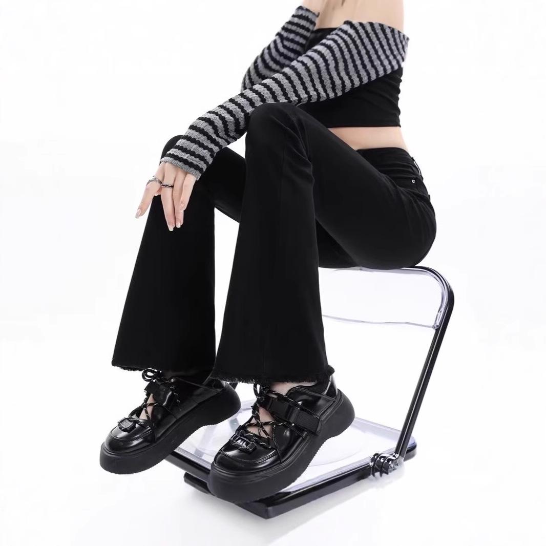 Women s Gray High-Waist Micro-Flare Jeans with Raw Hem - Petite Slimming Horseshoe Pants for Spring and Autumn Medium сірий колір
Women s Gray High-Waist Micro-Flare Jeans with Raw Hem - Petite Slimming Horseshoe Pants for Spring and Autumn Medium сірий колір