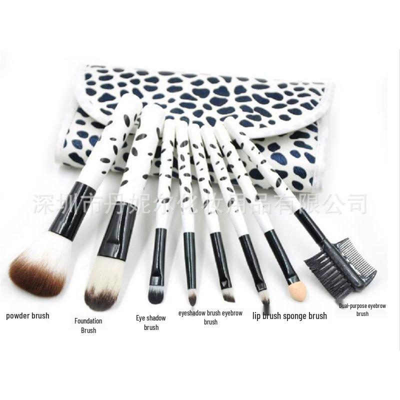 Cow Print 8-Piece Makeup Brush Set with Bag - Includes Powder, Foundation, and Eyeshadow Brushes, Portable Short Handle Design With Bag
Cow Print 8-Piece Makeup Brush Set with Bag - Includes Powder, Foundation, and Eyeshadow Brushes, Portable Short Handle Design With Bag