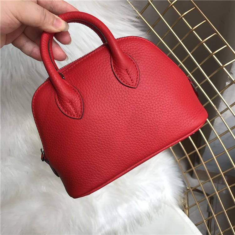 Cowhide lychee pattern first layer cowhide shell bag single shoulder oblique span portable women s mini small bag tide 18x7.5x13.5cm червоний
Cowhide lychee pattern first layer cowhide shell bag single shoulder oblique span portable women s mini small bag tide 18x7.5x13.5cm червоний
