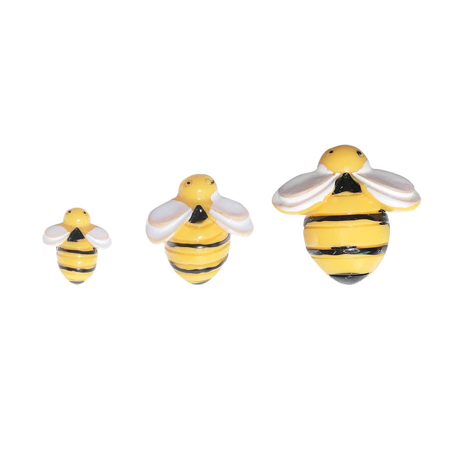 40pc Resin Bee Figurines Set with Storage Box Small Medium Large Sizes Decorative Craft Miniature Insect Models for Home Office Garden One Size жёлтый
40pc Resin Bee Figurines Set with Storage Box Small Medium Large Sizes Decorative Craft Miniature Insect Models for Home Office Garden One Size жёлтый