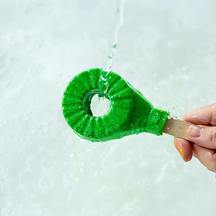 I m Forever Blowing Bubbles 110 г - Многоразовая пена для ванны/пузыри
I m Forever Blowing Bubbles 110 г - Многоразовая пена для ванны/пузыри