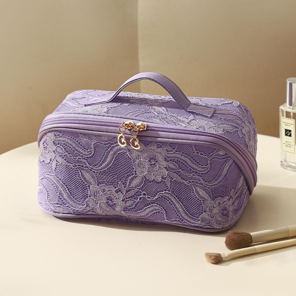 Elegant Portable Makeup Bag Floral Pattern with Handle Cosmetic Bag Large Capacity Lightweight Lace Storage Bag for Women фиолетовый
Elegant Portable Makeup Bag Floral Pattern with Handle Cosmetic Bag Large Capacity Lightweight Lace Storage Bag for Women фиолетовый