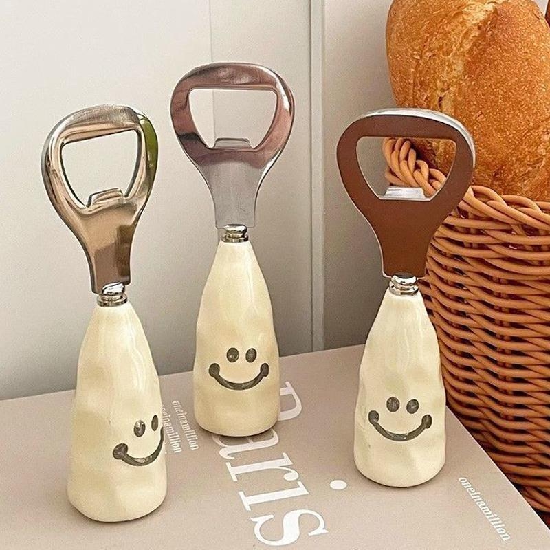 3pcs Cute Smiley Face Beer Bottle Opener, Plastic Handle Imitation Ceramic Handle, Standable Bottle Opener, Creative Stainless Steel Bottle Opener
3pcs Cute Smiley Face Beer Bottle Opener, Plastic Handle Imitation Ceramic Handle, Standable Bottle Opener, Creative Stainless Steel Bottle Opener