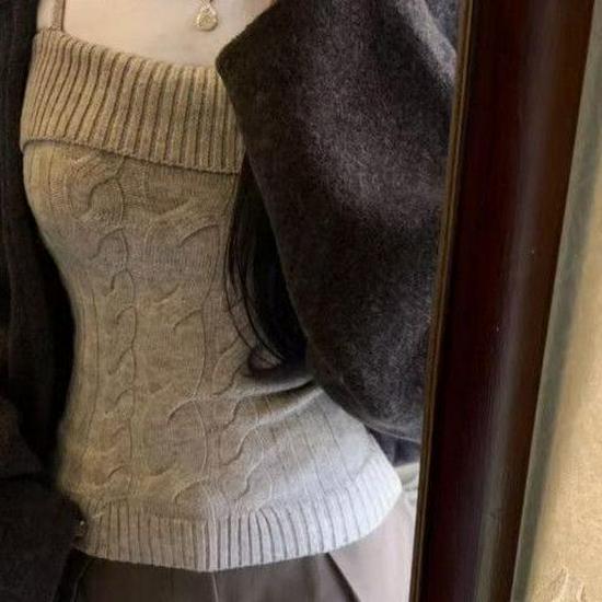 Women s Slim-Fit Knit Two-Piece Set: Loose Shawl & Cable Knit Camisole for Spring and Autumn L - 100-115 jin
Women s Slim-Fit Knit Two-Piece Set: Loose Shawl & Cable Knit Camisole for Spring and Autumn L - 100-115 jin