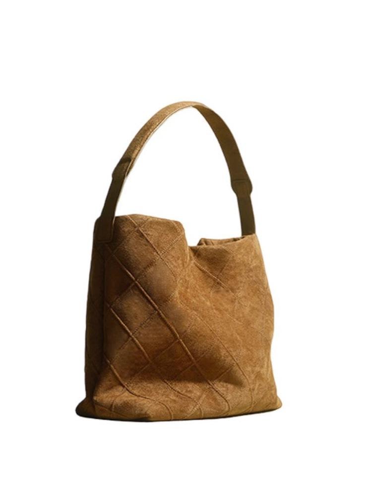 2024 Vintage Fashion High Quality Frosted Suede One Shoulder Women s Bag Casual Simple Versatile Famous Designer Leather Handbag хакі
2024 Vintage Fashion High Quality Frosted Suede One Shoulder Women s Bag Casual Simple Versatile Famous Designer Leather Handbag хакі