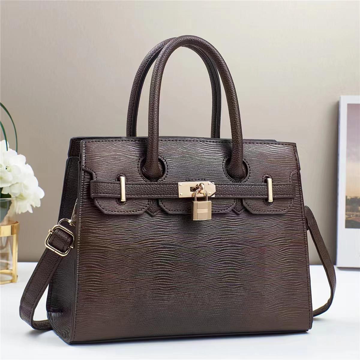 Latest Printed Patchwork Large Capacity Bag Classic Style Tote Premium Commuter Tote Bag Durable Material Durable Material .
Latest Printed Patchwork Large Capacity Bag Classic Style Tote Premium Commuter Tote Bag Durable Material Durable Material .
