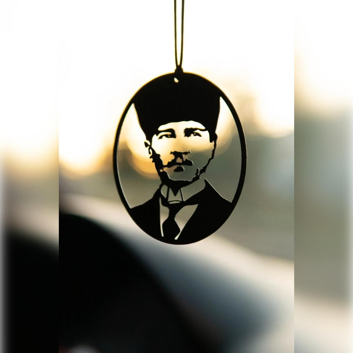 Car Ornament Metal Mustafa Kemal Atatürk Rearview Mirror Ornament Gift Auto Accessory
Car Ornament Metal Mustafa Kemal Atatürk Rearview Mirror Ornament Gift Auto Accessory
