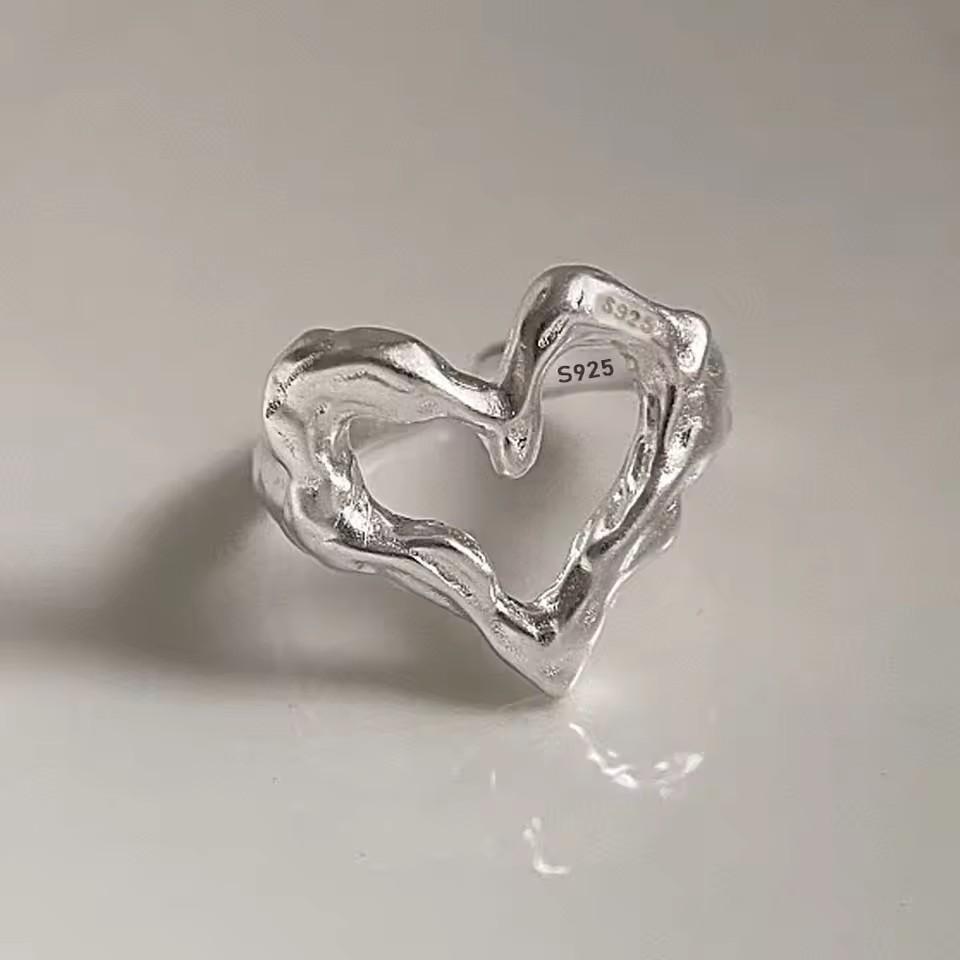 925 Silve Flower Ring for Women Gift Hollow Out Design Retro Hip Hop Versatile Jewelry Party Gift Dropship
925 Silve Flower Ring for Women Gift Hollow Out Design Retro Hip Hop Versatile Jewelry Party Gift Dropship