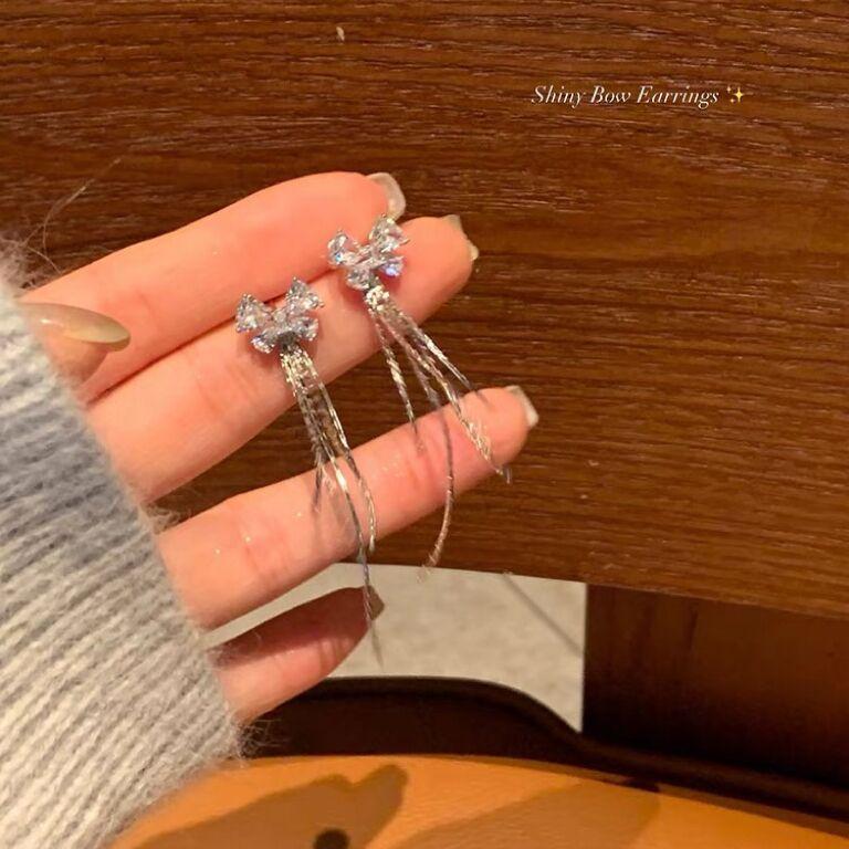 Autumn and winter bow tassel earrings women s high-end new popular unique temperament versatile earrings earrings
Autumn and winter bow tassel earrings women s high-end new popular unique temperament versatile earrings earrings