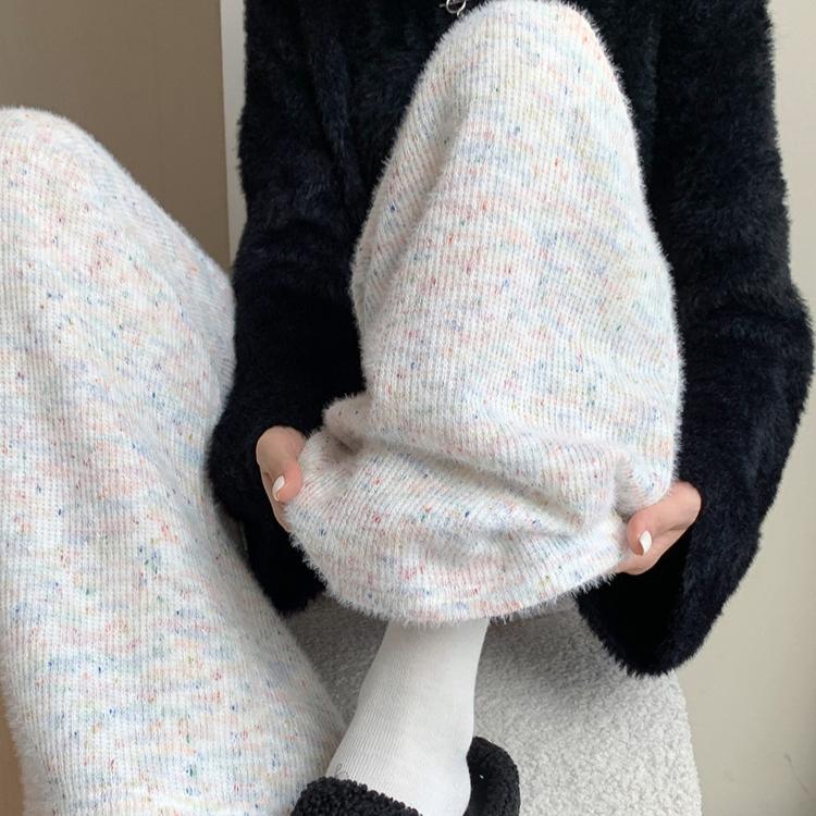 Теплые радужные трикотажные брюки женские осень-зима новые брюки с высокой талией драпировка повседневные прямые широкие спортивные брюки мягкий плюш XL
Теплые радужные трикотажные брюки женские осень-зима новые брюки с высокой талией драпировка повседневные прямые широкие спортивные брюки мягкий плюш XL