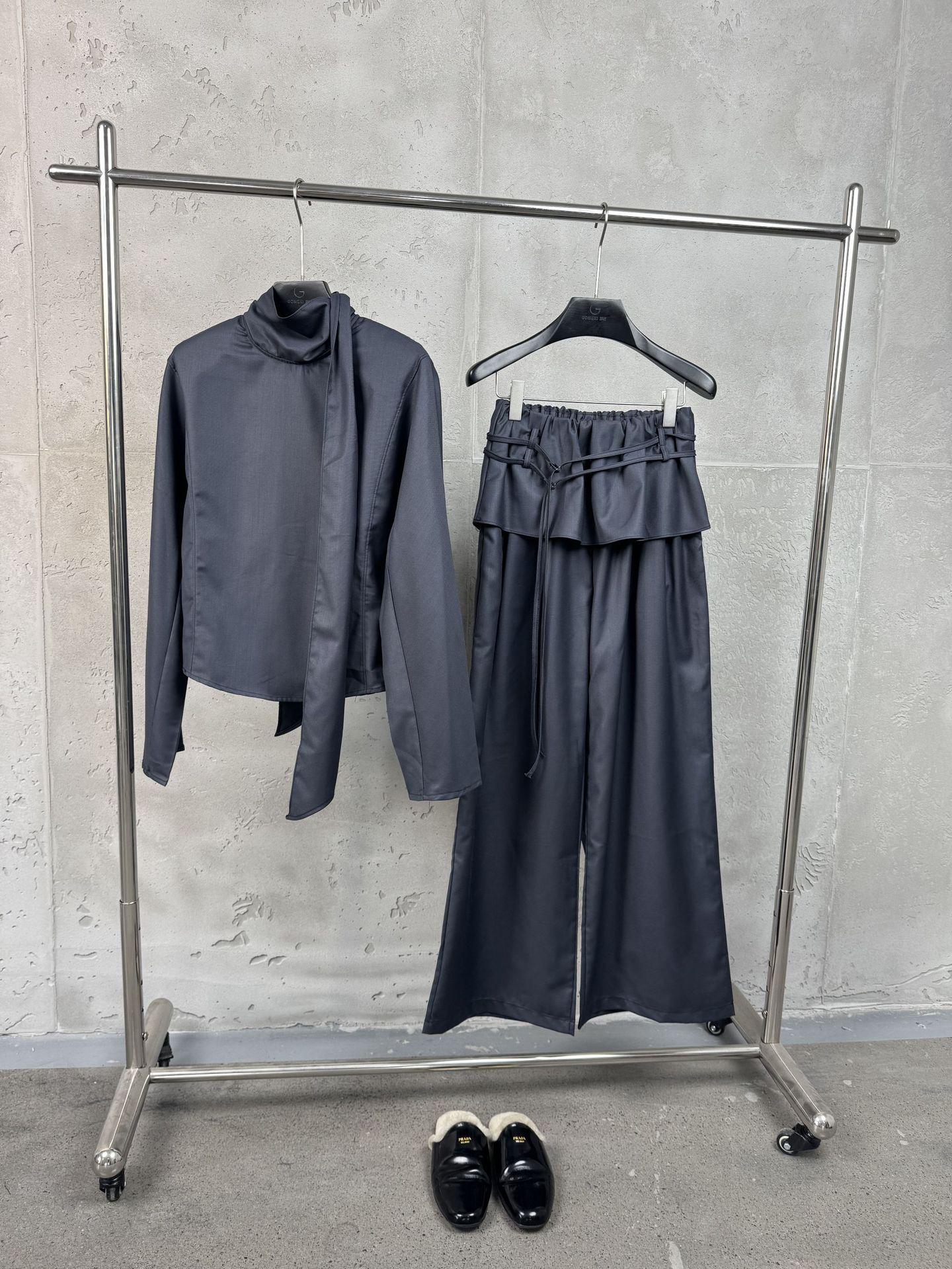 Niche Design Ribbon Blouse & Wide-Leg Pants Set - Women s Chic Commuter Outfit Two-Piece Set M серый
Niche Design Ribbon Blouse & Wide-Leg Pants Set - Women s Chic Commuter Outfit Two-Piece Set M серый