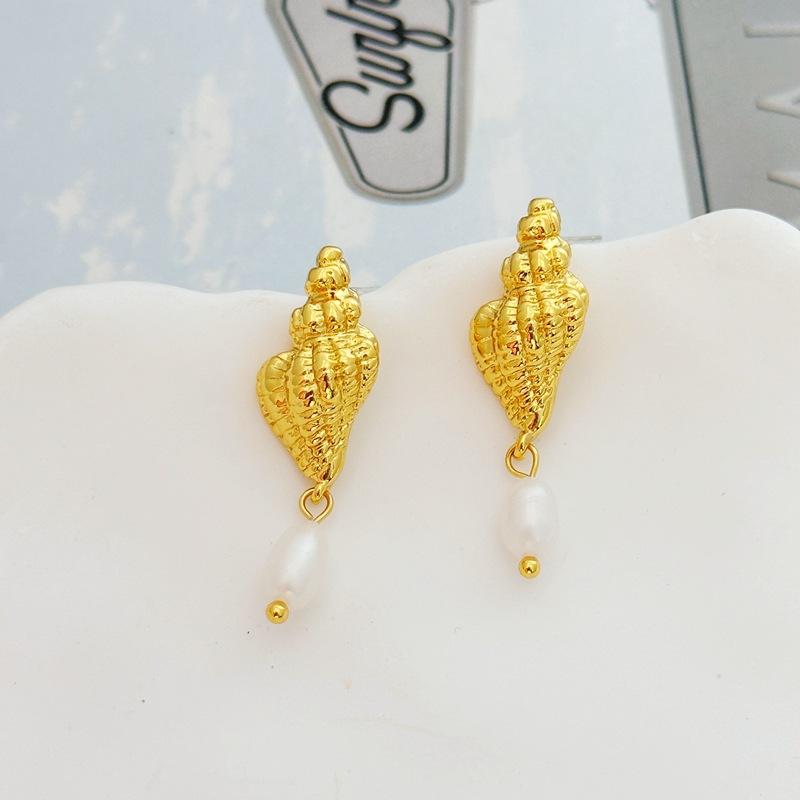 French Trendy Personality Ocean Wind Earrings Femininity Conch Three-Dimensional Stud Earrings
French Trendy Personality Ocean Wind Earrings Femininity Conch Three-Dimensional Stud Earrings