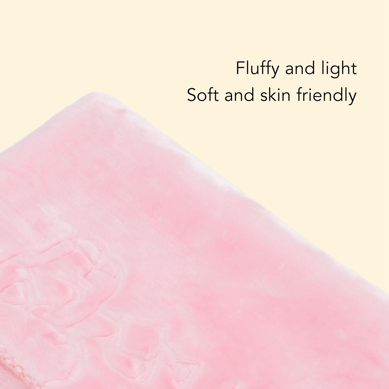 Cat Blanket Multipurpose 4 Season Double Sided Plush Cat Bed Pad for Cats Kitten
Cat Blanket Multipurpose 4 Season Double Sided Plush Cat Bed Pad for Cats Kitten