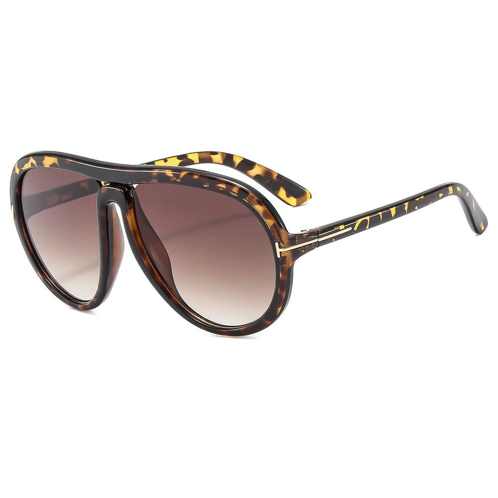 Geometric Shape Womens Sunglasses With Uv400 Shield And Trendy Design For Casual Wear LeopardFrameDoubleTea
Geometric Shape Womens Sunglasses With Uv400 Shield And Trendy Design For Casual Wear LeopardFrameDoubleTea