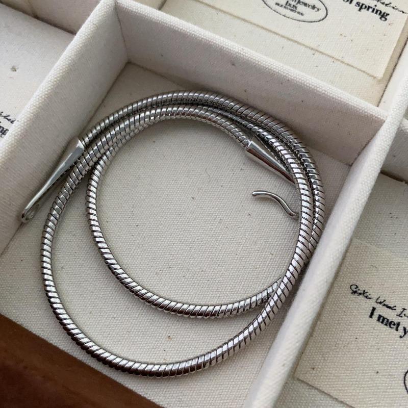 Wind Personality Snake Bone Cold Ring Buckle Collar Fashion Jewelry Necklace
Wind Personality Snake Bone Cold Ring Buckle Collar Fashion Jewelry Necklace