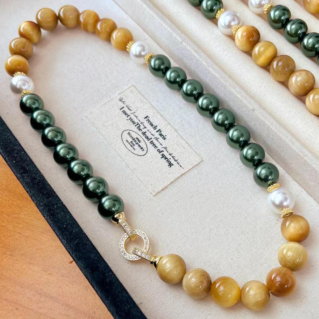 Large Granular Vintage Maillard Wind Natural Gold Tiger S Eye Stone Malachite Green Bead Necklace Clavicle Chain
Large Granular Vintage Maillard Wind Natural Gold Tiger S Eye Stone Malachite Green Bead Necklace Clavicle Chain