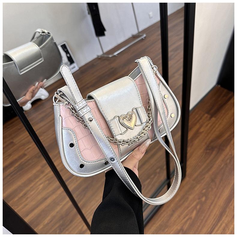 French niche chain underarm bag women s bag 2025 new stone pattern small square bag high-end shoulder baguette bag серый
French niche chain underarm bag women s bag 2025 new stone pattern small square bag high-end shoulder baguette bag серый