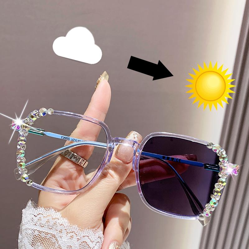 New Photochromic Reading Glasses Women Anti-blue Light Presbyopia Eyegalsses Vintage Optical Eyewear
New Photochromic Reading Glasses Women Anti-blue Light Presbyopia Eyegalsses Vintage Optical Eyewear