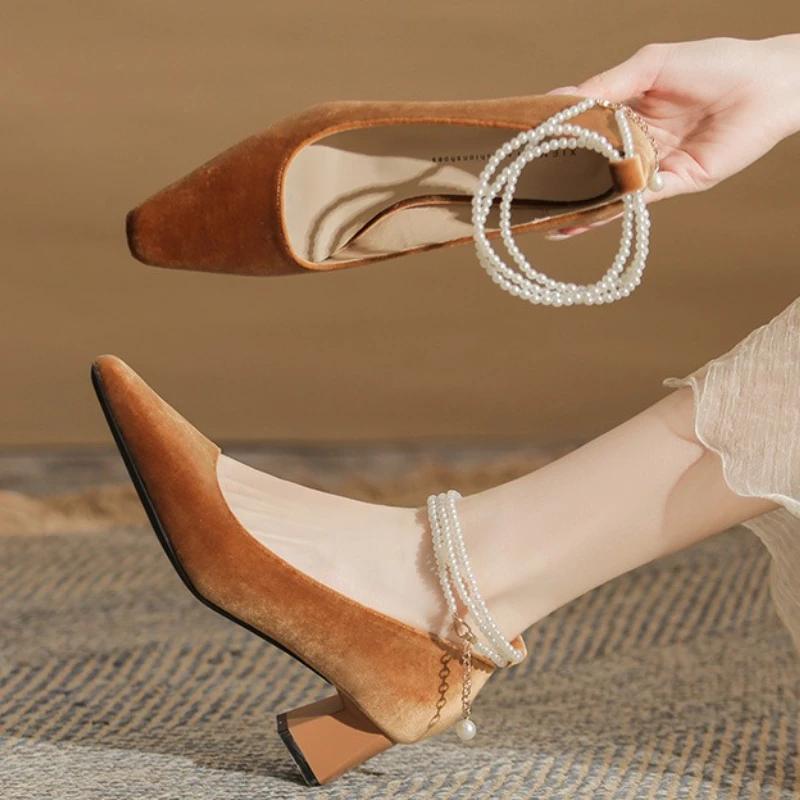 Модные Роскошные Туфли-лодочки с Дизайном Ремешка из Бусин на Щиколотке и Пряжкой, Женские Удобные Туфли на Высоком Каблуке с Заостренным Носком из Сатина, Элегантная Вечерняя Обувь 40 оранжевый
Модные Роскошные Туфли-лодочки с Дизайном Ремешка из Бусин на Щиколотке и Пряжкой, Женские Удобные Туфли на Высоком Каблуке с Заостренным Носком из Сатина, Элегантная Вечерняя Обувь 40 оранжевый