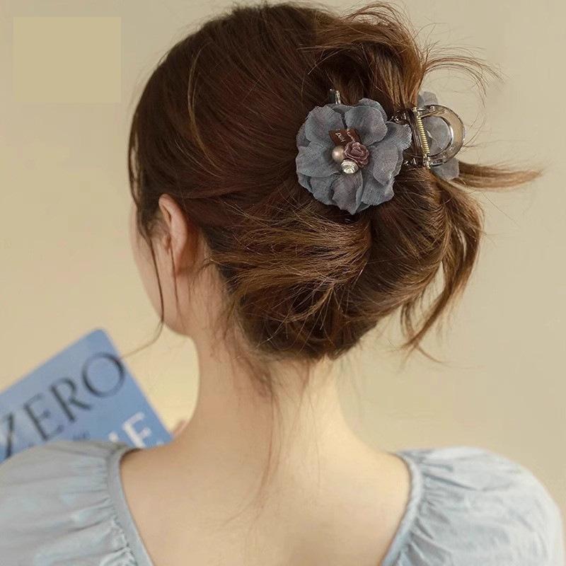 Summer Pearl Flower Women s Hair Claw Clip - Cute Korean Shark Hairpin for Back of Head, Large Size светло-фиолетовый
Summer Pearl Flower Women s Hair Claw Clip - Cute Korean Shark Hairpin for Back of Head, Large Size светло-фиолетовый